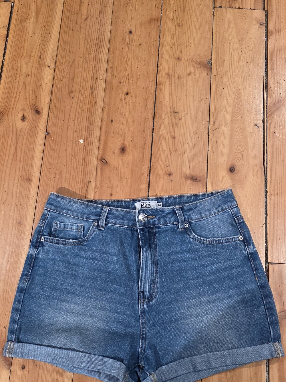 refuge High-Rise Medium Blue Denim Shorts
